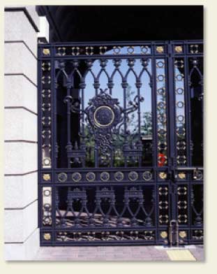 神戸市立フルーツフラワーパークアルミ鋳物門扉